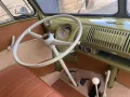 Volkswagen T1 Bulli mango im Traumzustand