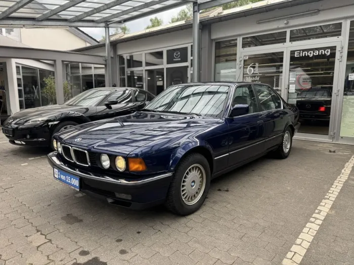 BMW 750 i 12 Zylinder - Vollleder,  Sonderlackierung