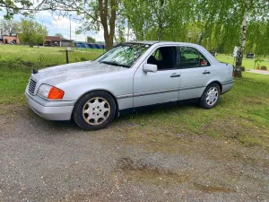 Mercedes-Benz Mercedes w202 c230 Kompressor