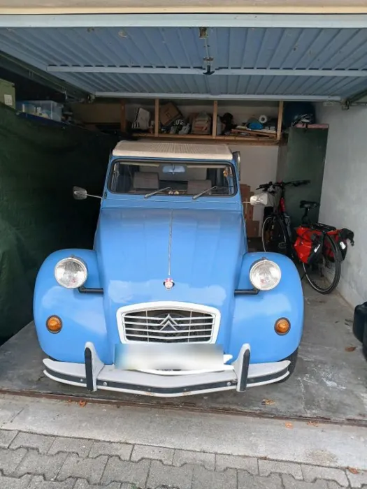 Citroën 2CV, hellblaue Ente