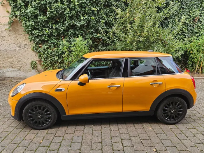 MINI One - Automatik - Navi - Abstandstempomat