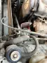 Suzuki Samurai mit vielen Ersatzteilen