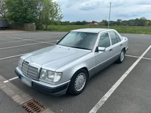 Mercedes-Benz Mercedes Benz 200d W124 H Kennzeichen