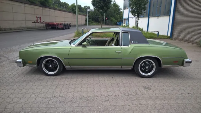 Oldsmobile Cutlass
