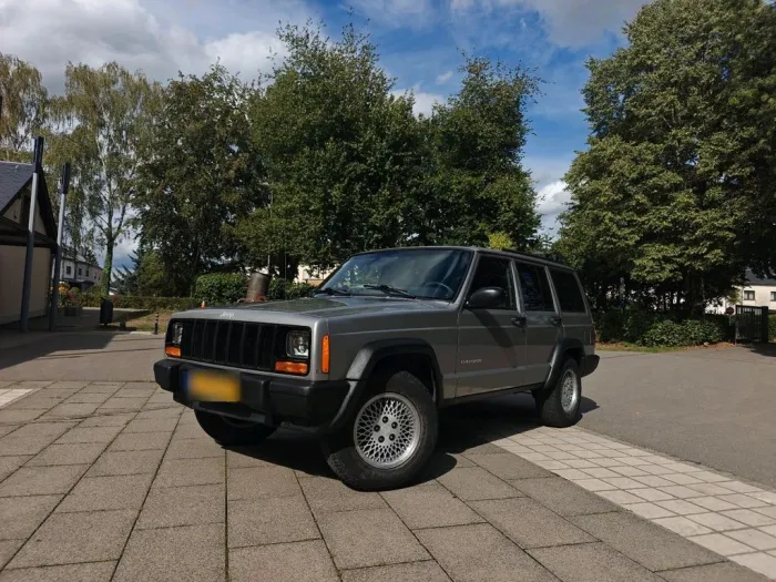 Jeep Cherokee XJ 4.0- Rostfrei- Mike Sande...