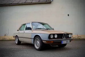 BMW E12 520 / 6