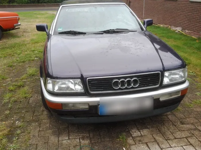 Audi Cabrio 2,0 E Sunset Edition viele Män...