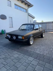 Volkswagen VW Jetta 1