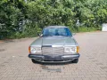 Mercedes-Benz w 123 mercedes E230
