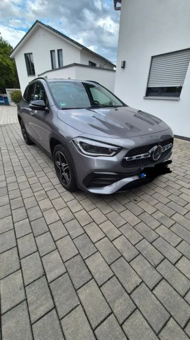 Mercedes-Benz GLA 250 e AMG - MULTIBEAM LED - DISTRONIC - AHK