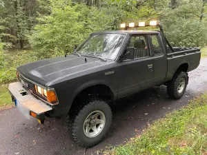 Nissan Pickup Y720 SD25