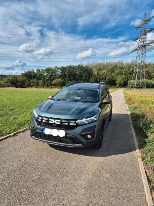 Dacia Jogger Hybrid 140 M-M-Auto Extreme 7-Sitzer 