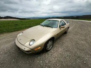 Porsche 928 S