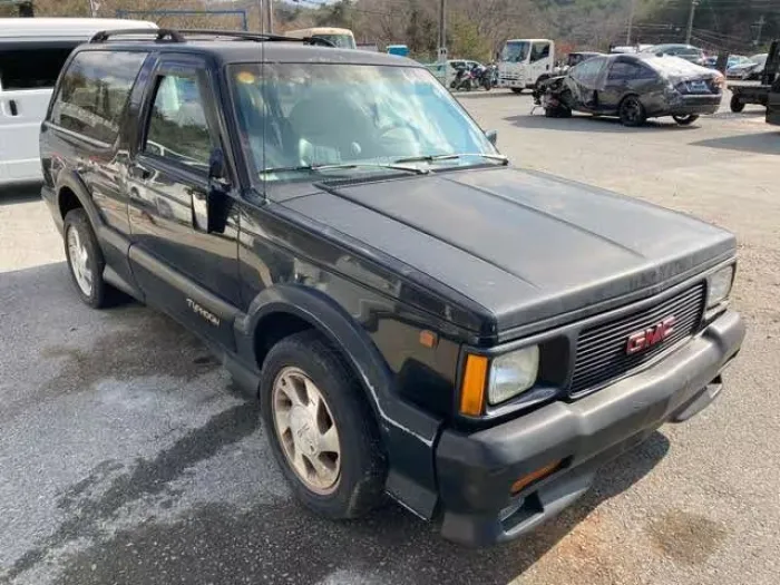GMC Typhoon