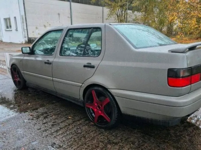 Volkswagen vw vento 1,8 l