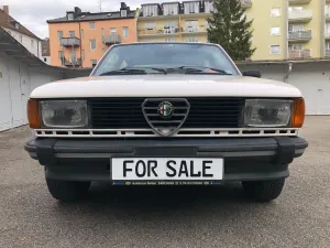 Alfa Romeo Giulietta 1,6 *GUTES EXEMPLAR*TÜV NEU*H-KENNZEIC