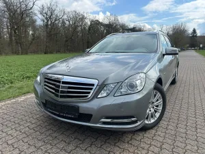 Mercedes-Benz E 250 CGI Automatik Top Zustand Top Ausstattung