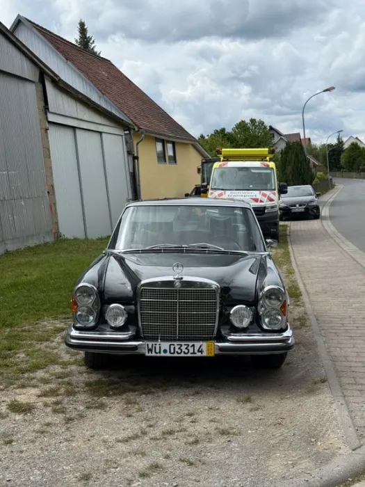 Mercedes-Benz SEL 300