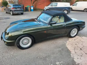 MG RV8 Roadster