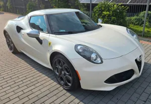Alfa Romeo 4C  Madreperla 37.107 km  Carbon TOP