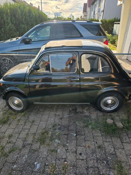 Fiat 500L mit Falddach