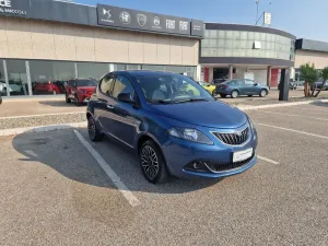 Lancia LANCIA Ypsilon 1.0 firefly hybrid Platino s&s 70
