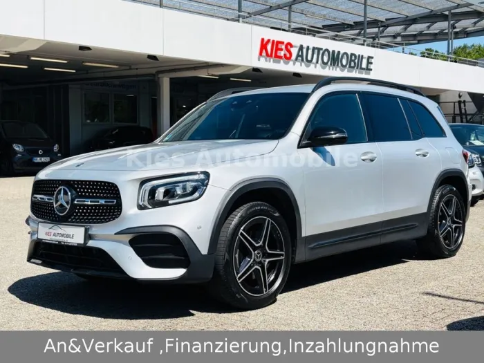 Mercedes-Benz GLB 200 AMG LINE/KAMERA360/LED/NAVI/AMBIENTE/TÜV