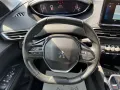 Peugeot 5008 Allure ALU/NAVI/Kam180°/AHK/7Sitze ZR neu