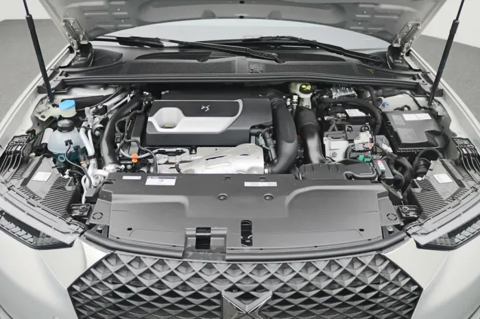 DS Automobiles DS4 BASTILLE+ E-TENSE