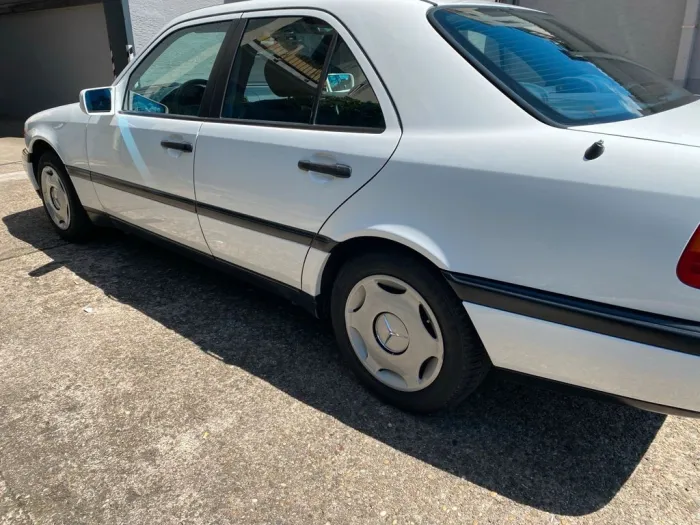 Mercedes-Benz Garagenfund MB 220 C 1995 1. Hand 49.000 km