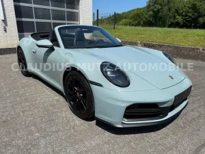 Porsche 992.2 Cabrio °shade green°INNO°MATRIX°SPORTABGAS