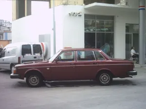 Volvo 244