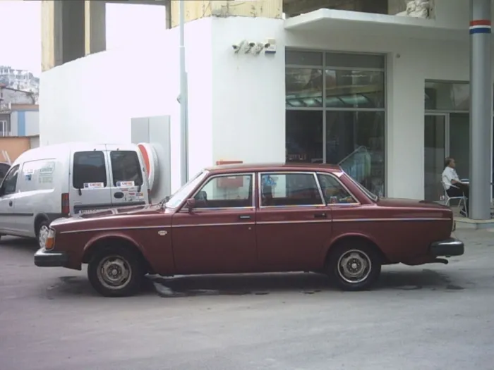 Volvo 244