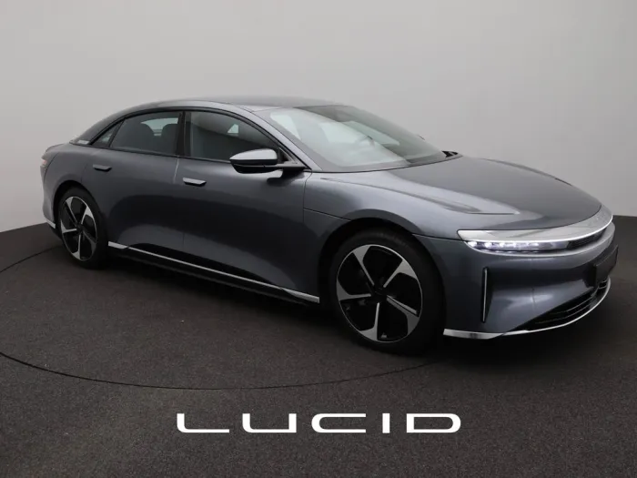 Lucid Air Pure AWD