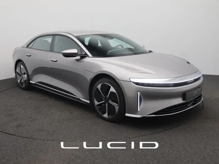 Lucid Air Pure AWD