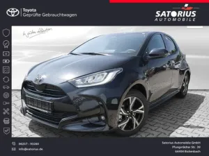 Toyota Yaris Hybrid 1.5 VVT-iE Teamplayer SHZ ACC LED D
