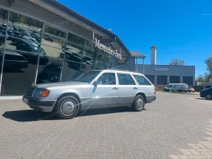 Mercedes-Benz W 124 Mercedes 230te H Zulassung