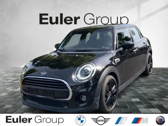 MINI Cooper 5-Türer Navi LED Apple CarPlay Mehrzonenk