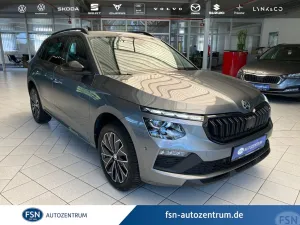 Skoda Kamiq 1.0 TSI Selection DSG AHK NAVI RFK LED