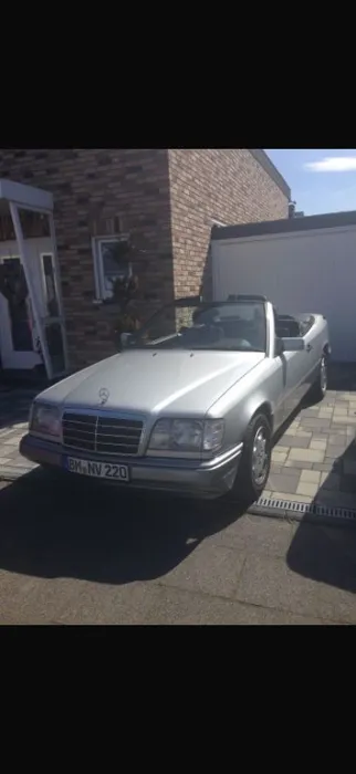 Mercedes-Benz E 220