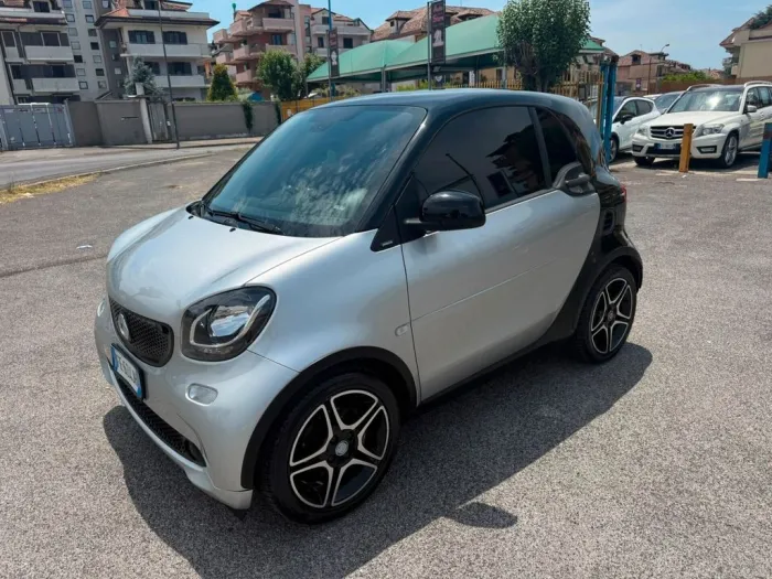 Smart SMART FORTWO 0.9TURBO90CV PASSION AUTOMATICA EUR