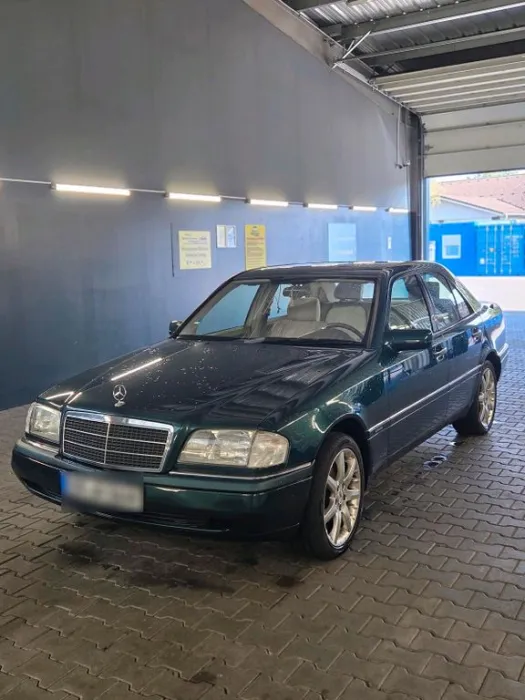 Mercedes-Benz Mercedes Bens C Klasse C220 Oldtimer mit H...