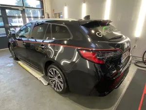 Toyota Corolla 1,8 Hybrid Team Deutschl Touring Spo...