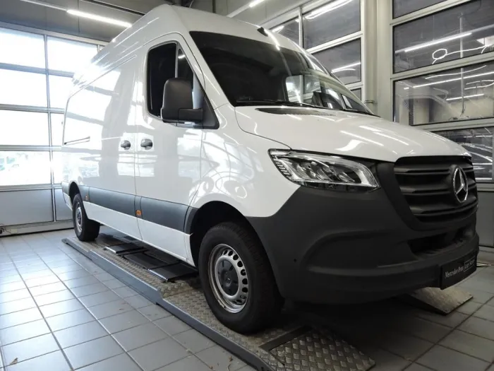 Mercedes-Benz Sprinter 317 CDI Kasten PRO Hochdach Standard