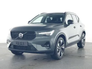 Volvo XC40+Ultra+B3+Benzin+Dark+Standhz+PanoSHD+ESitze
