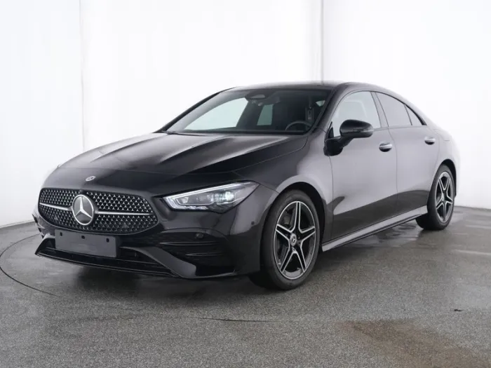 Mercedes-Benz CLA 200 AMG Night-Paket Panorama Multibeam 18