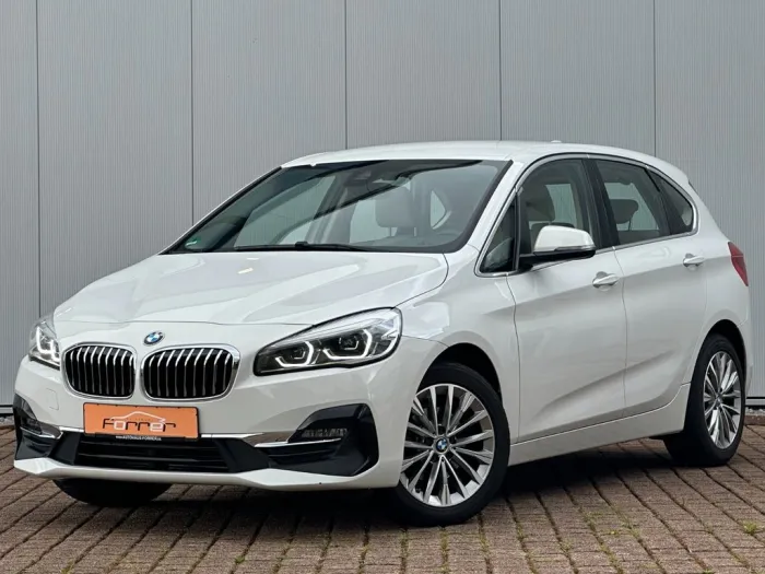 BMW 216 d Active Tourer Luxury Line Leder LED NAVI