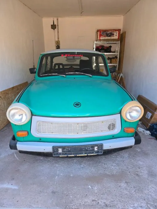 Trabant 601 mit Papieren