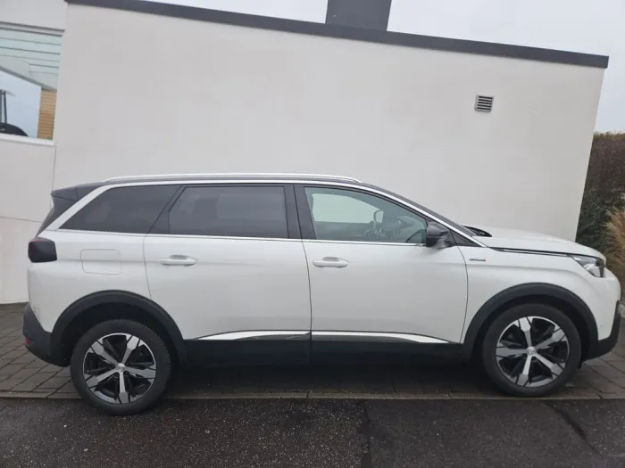 Peugeot 5008 PureTech 180 GT-Line