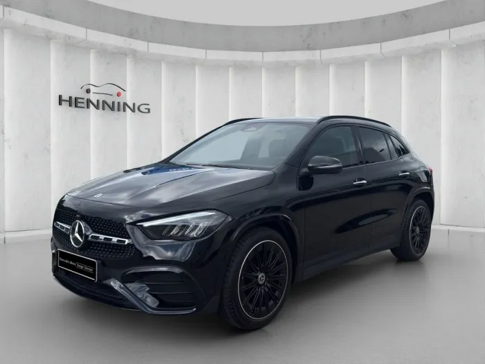 Mercedes-Benz GLA 200 AMG Night-Paket Kamera Ambient Totw. 20